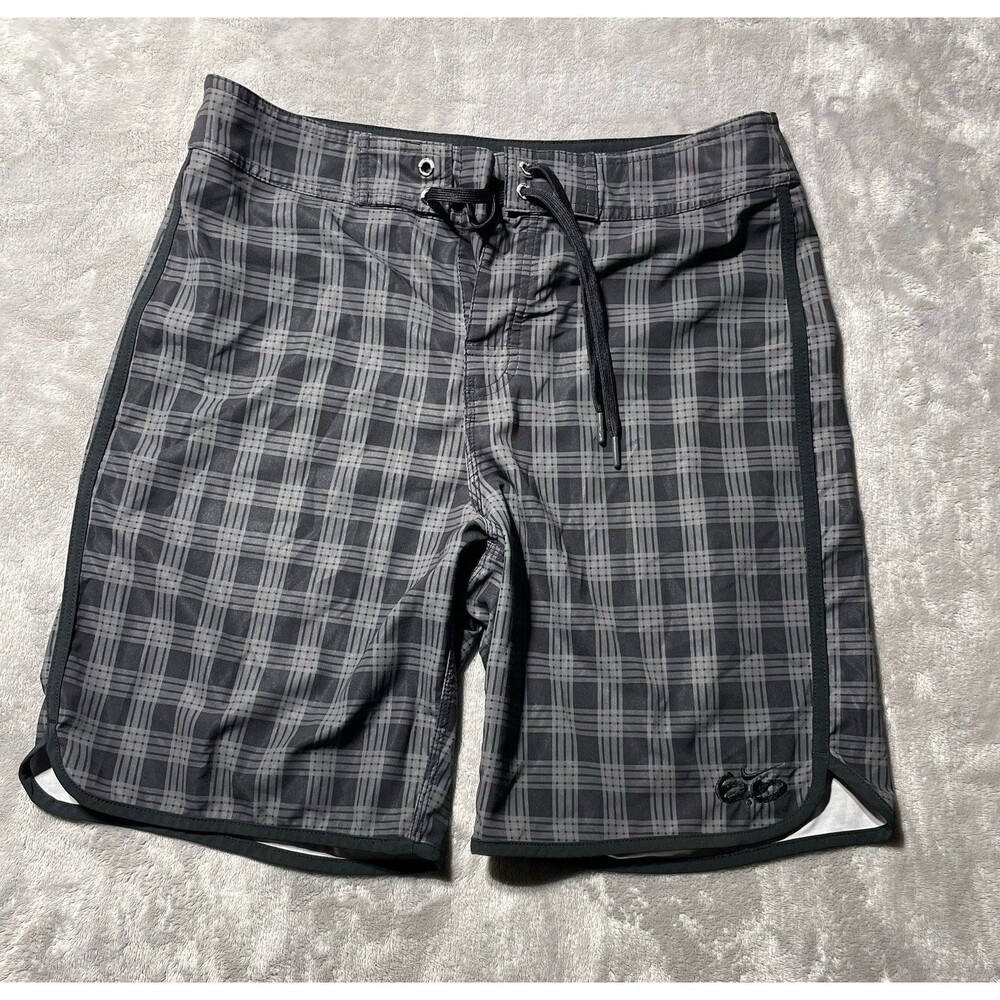 Nike 6.0 Shorts Men’s s Size 32 Plaid Skateboard Casual Outdoor Everyday